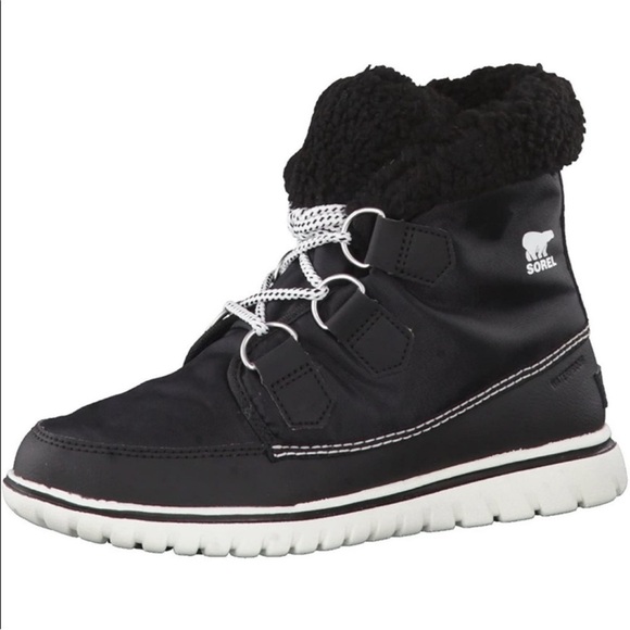 Sorel Cozy Carnival Coated Waterproof Boots Black Size 6 - Picture 2 of 11